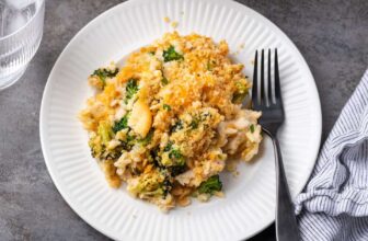 Chicken and Broccoli Casserole | Cookies & Cups